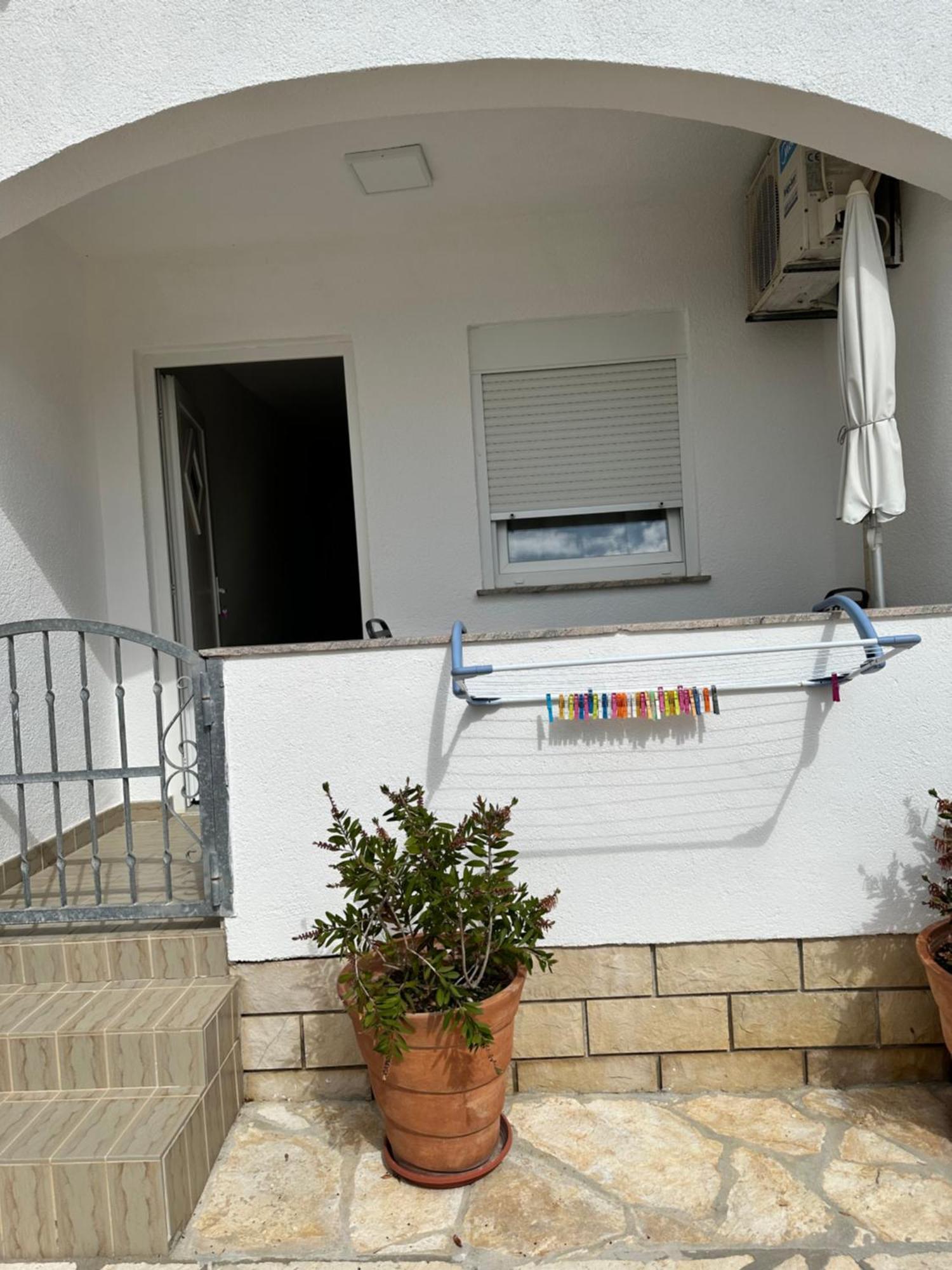 Apartments Kristina Vir Zewnętrze zdjęcie